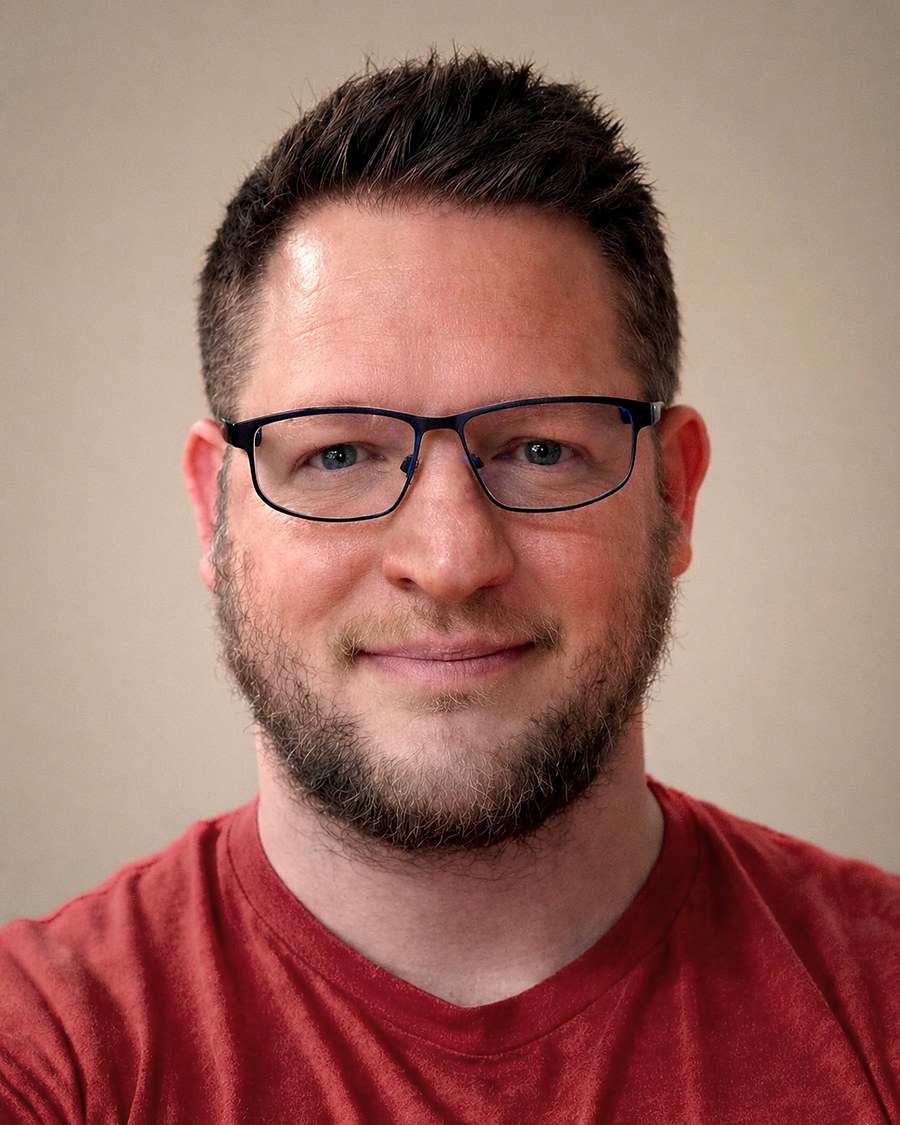 Portrait of Rob Hedglen